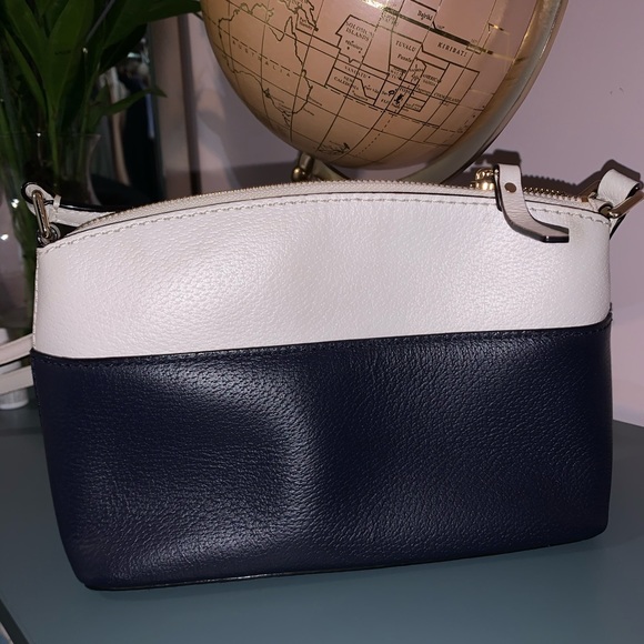 Kate Spade Side Bag - Picture 2 of 4